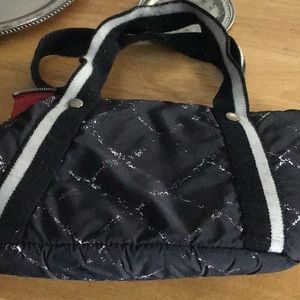 Bag for small dog between 3 to 5 pounds